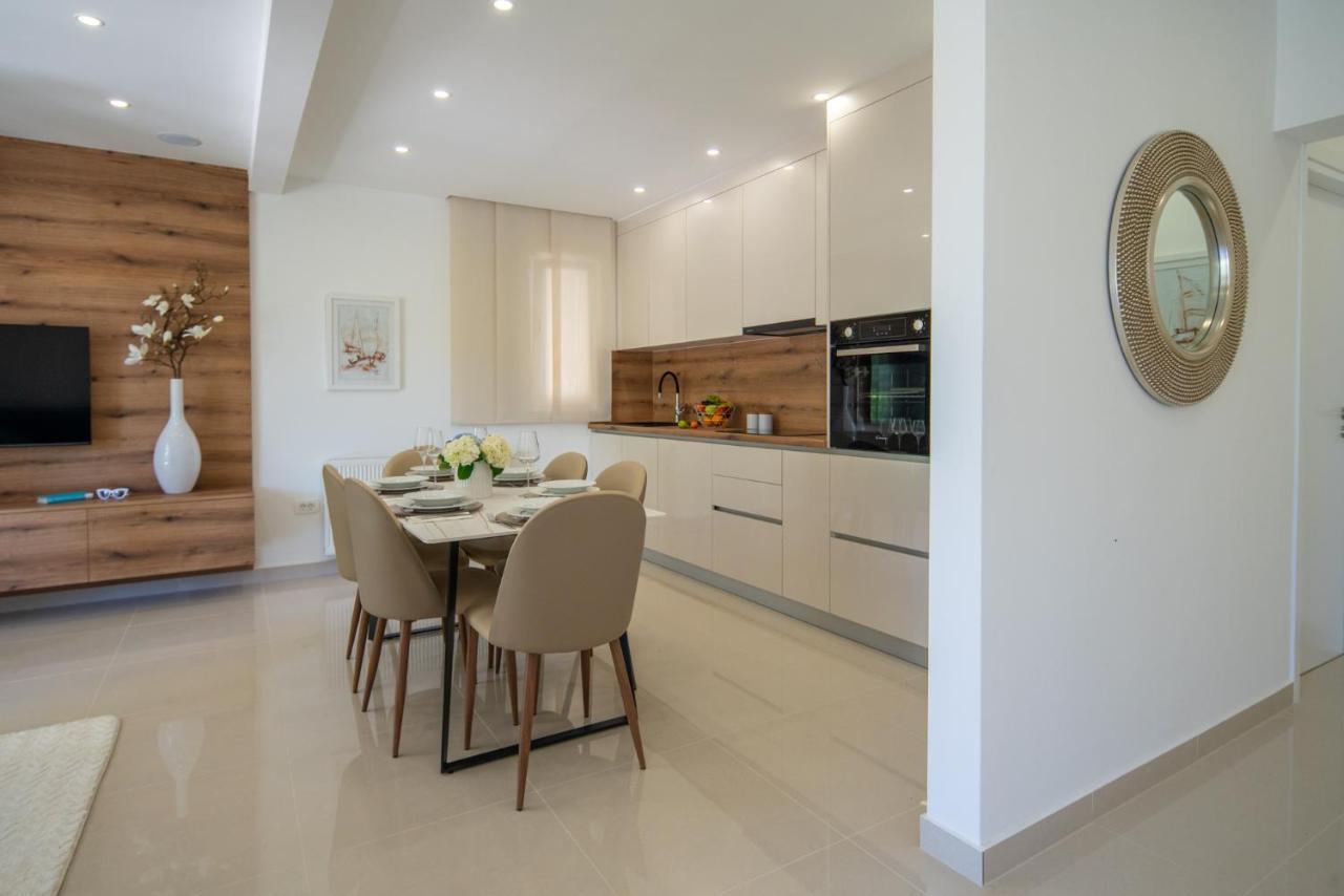 Garden Apartment Pakostane Bagian luar foto