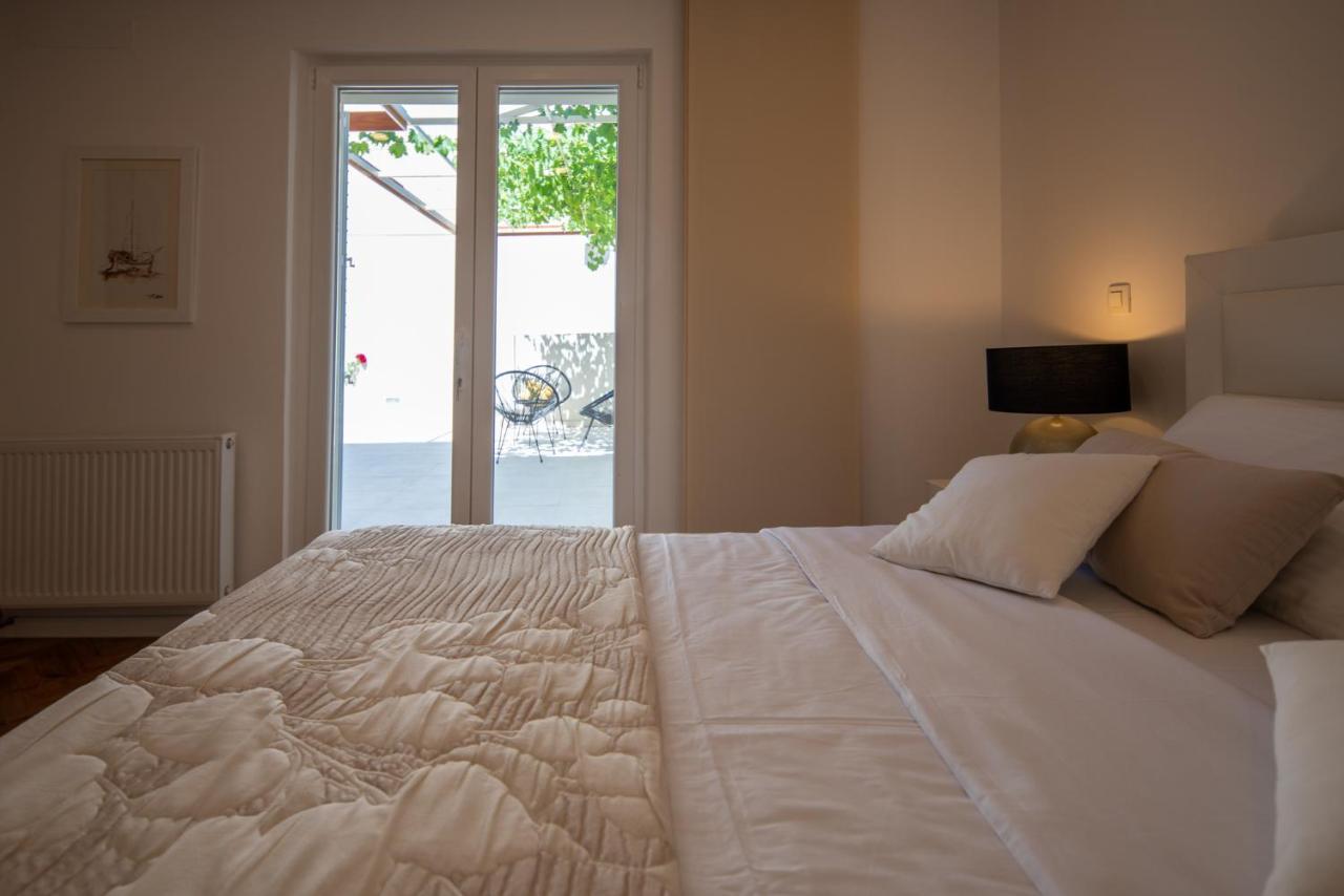 Garden Apartment Pakostane Bagian luar foto